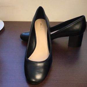 Aldo Black Pumps size 9